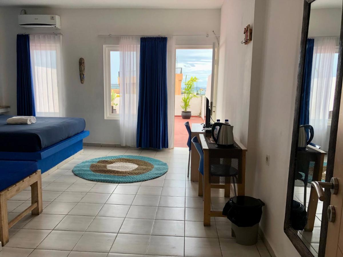 Blue Ocean Hotel Labuan Bajo Extérieur photo