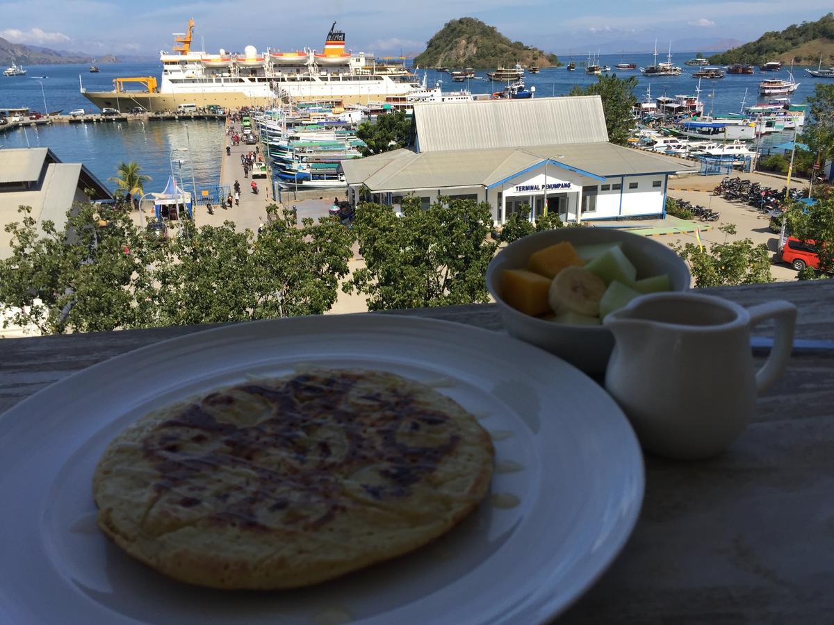 Blue Ocean Hotel Labuan Bajo Extérieur photo