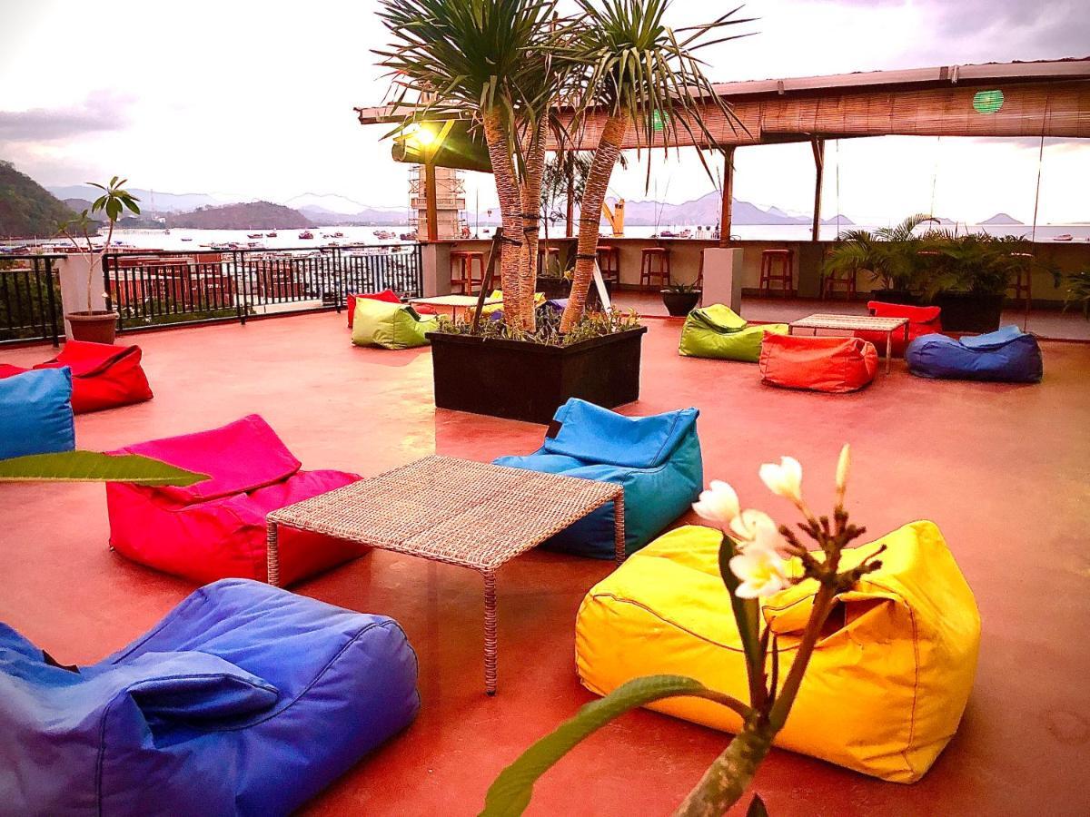Blue Ocean Hotel Labuan Bajo Extérieur photo